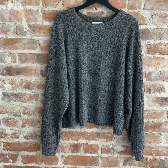 Zara Sweaters - Zara Trafaluc Women's Cropped Bell Sleeved Sweater